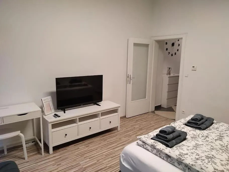 Apartment In Wien-Hernals, Lacknergasse